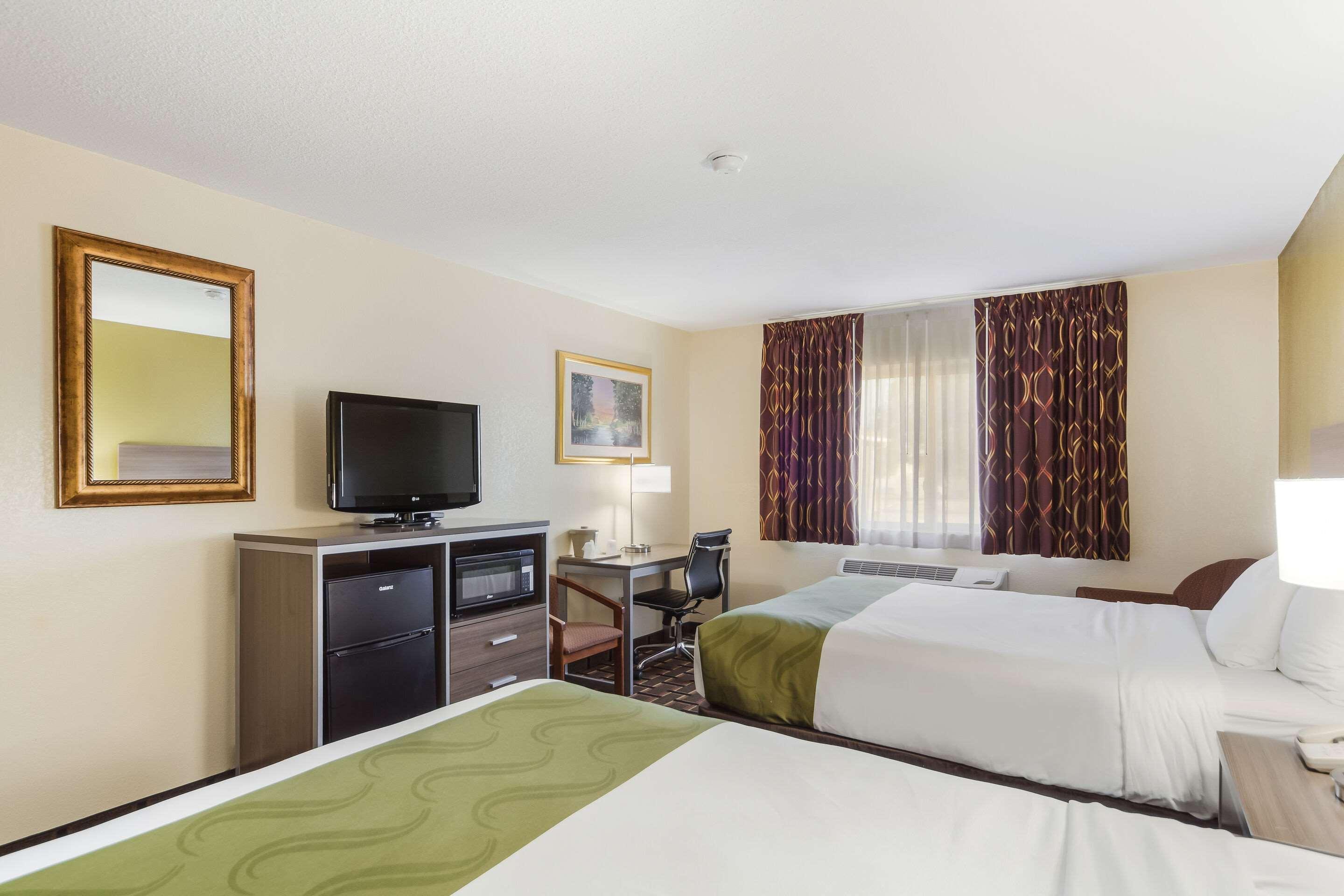 Quality Inn Lincoln Cornhusker Экстерьер фото